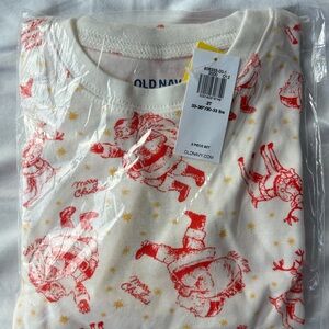 Old Navy Kids Pajama Set - Santa and Reindeer Print